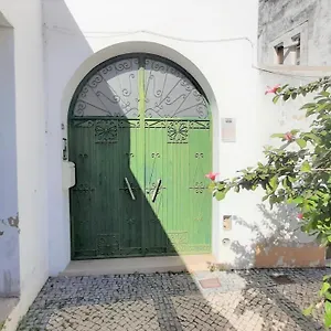 tavira-lovers-city-centre-apartment-ii.hotelaalgarve.com/