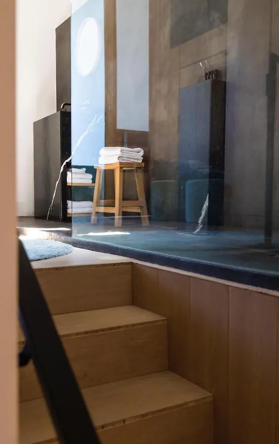 Kaai11 - Lofts & Suites With A View أنتويرب 0*,  بلجيكا